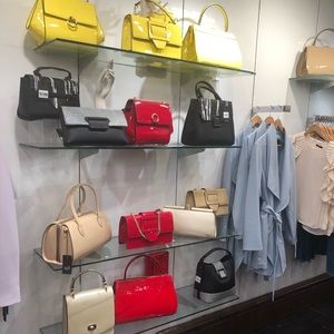 Meet your Posher, Max